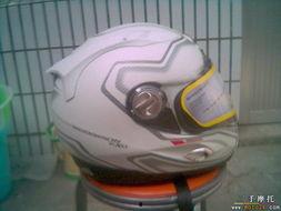 国产蝎子头盔拆箱视频播放,性能与外观双重体验