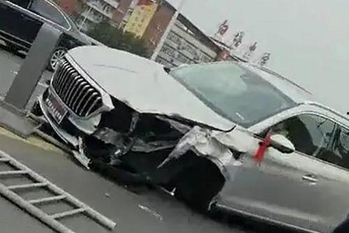 国产红旗撞车事故视频,红旗撞车事故惊心动魄瞬间