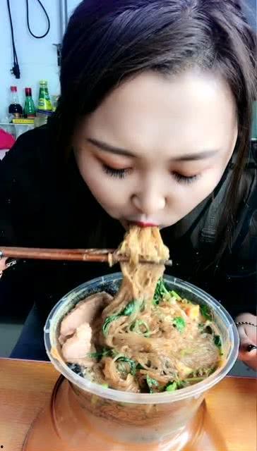 吃假麻酱视频在线看国产,揭秘吃假麻酱视频背后的国产魅力